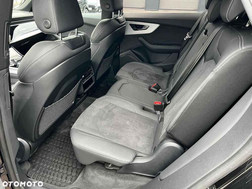 Audi Q8 45 TDI mHEV Quattro Tiptronic - 11