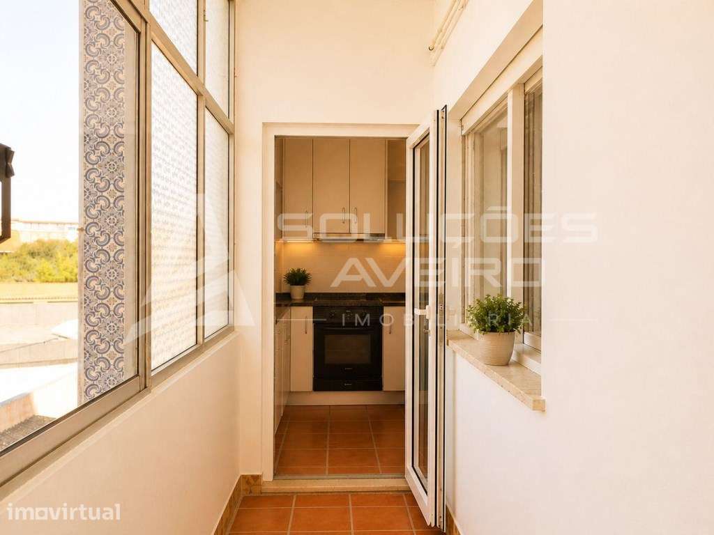 Apartamento T3+2 Totalmente Remodelado - Bairro do Liceu - Grande imagem: 3/16
