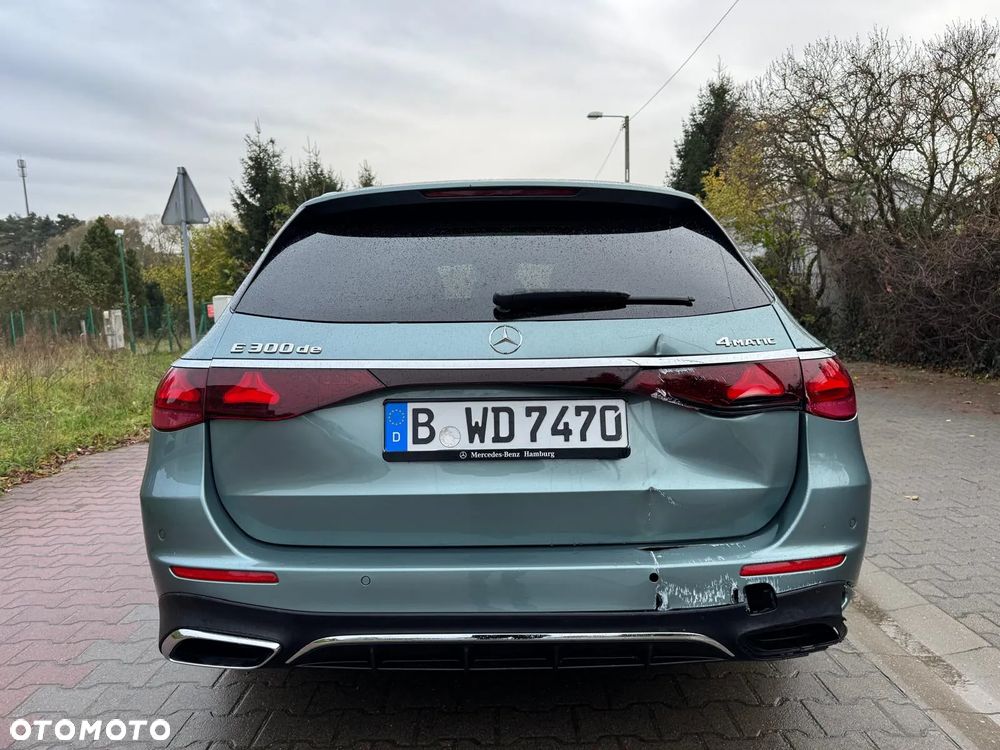 Mercedes-Benz Klasa E 220 d T 4Matic 9G-TRONIC Edition AMG Line - 14