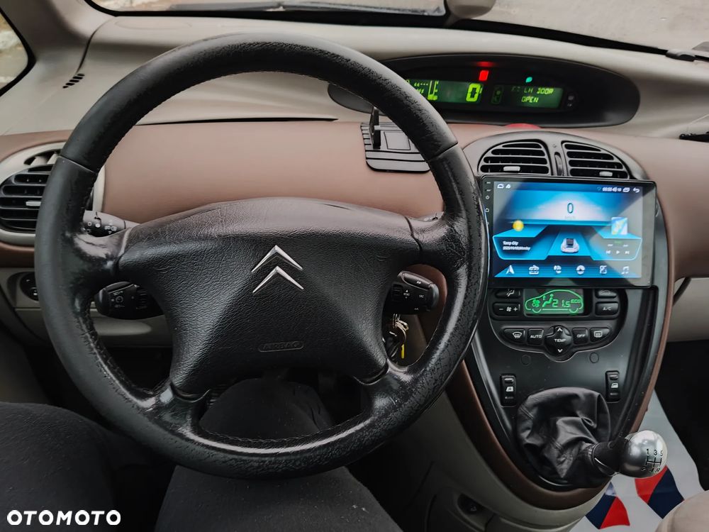 Citroën Xsara Picasso 1.6 HDi Exclusive - 22