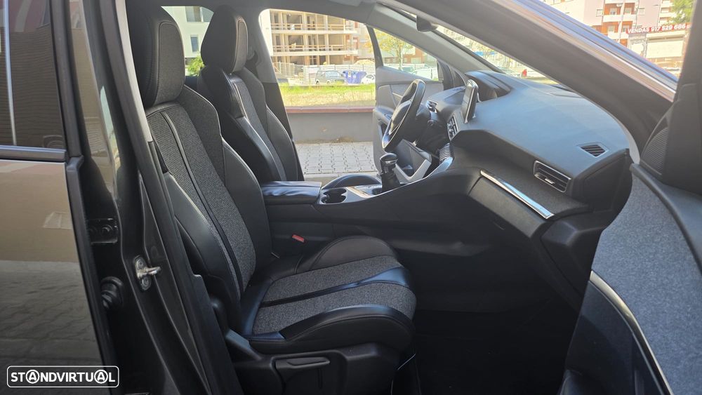 Peugeot 3008 BlueHDi 120 Stop & Start Allure - 23