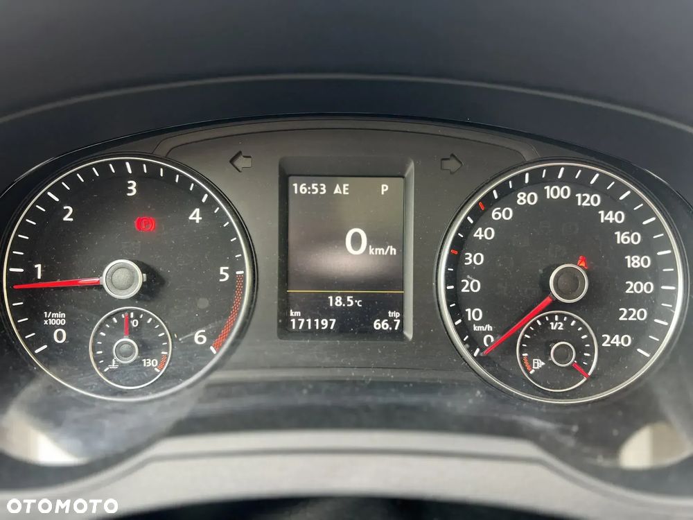 Volkswagen Sharan 2.0 TDI BMT Highline DSG - 9