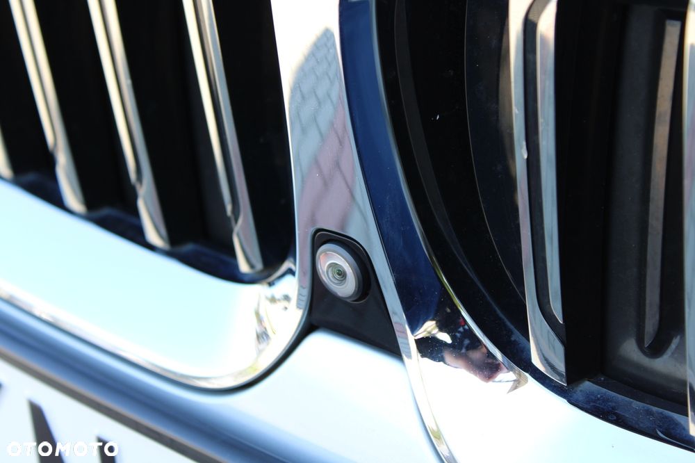 BMW Seria 3 330i Sport Line - 21