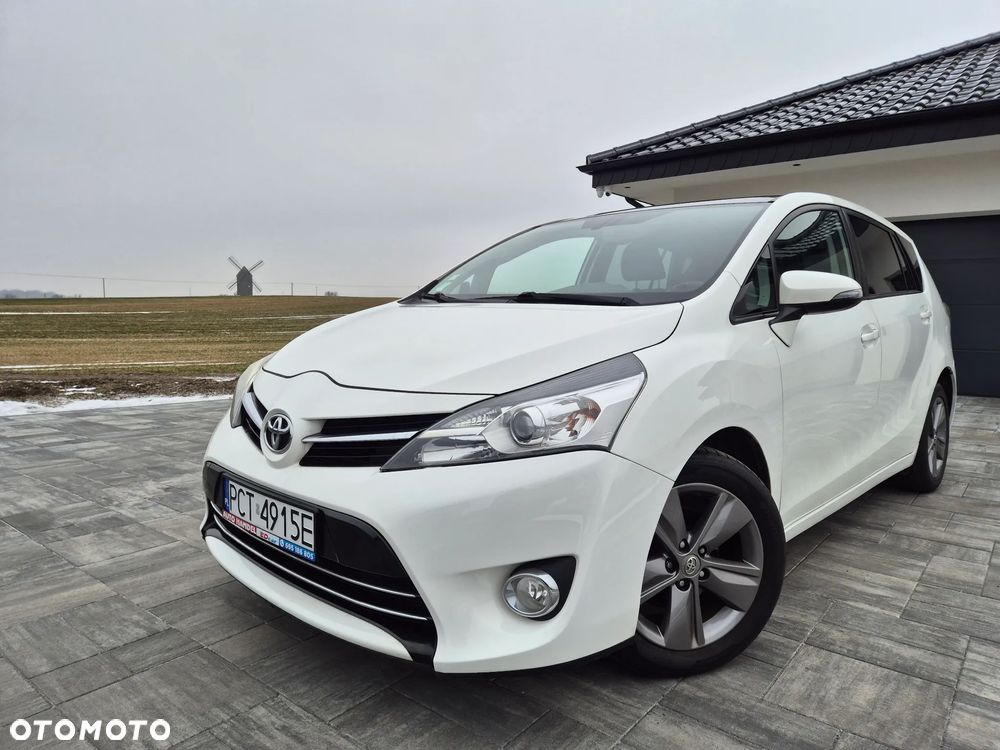 Toyota Verso 1.6 D-4D Premium - 6