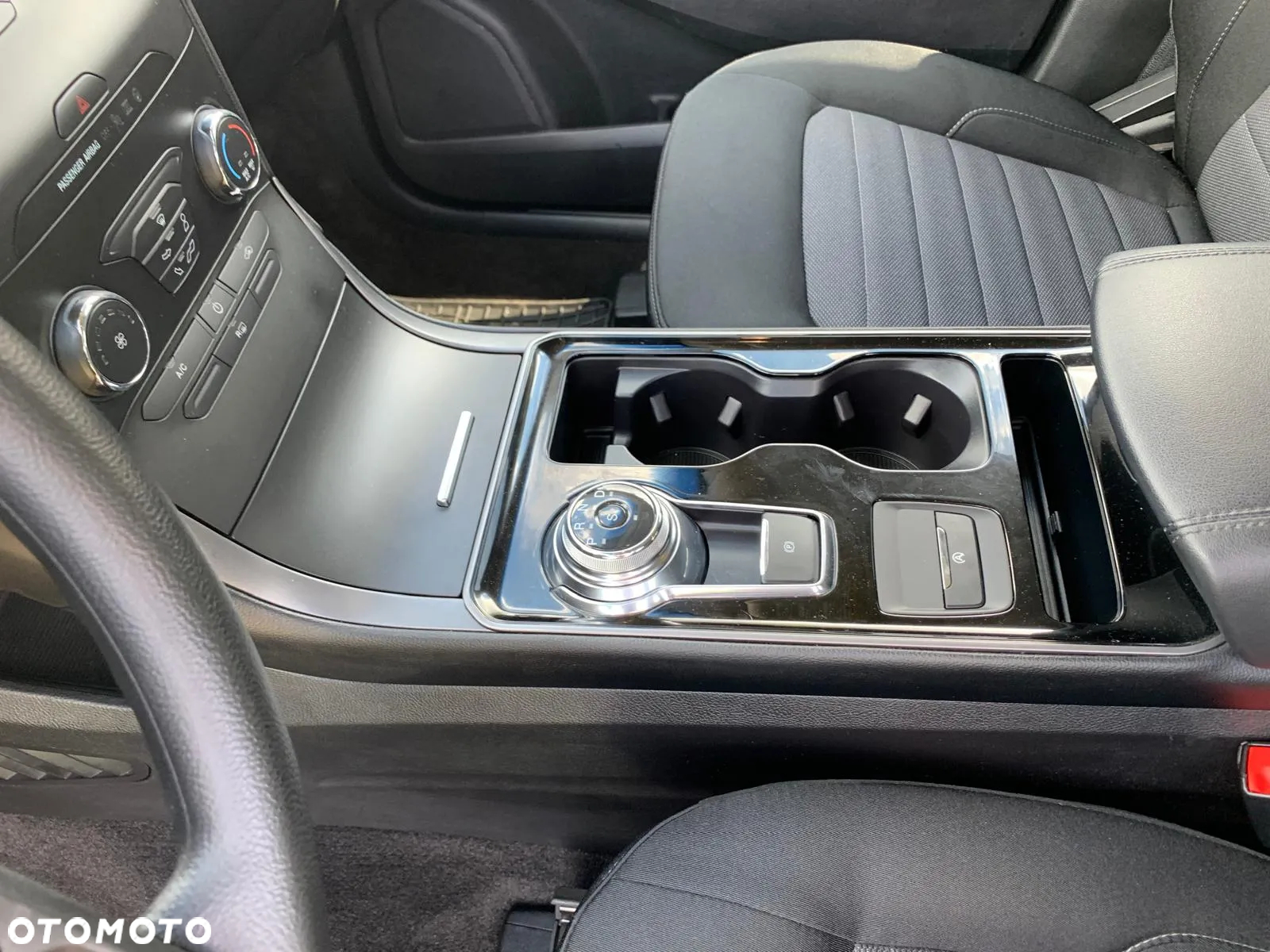 Ford Edge - 5