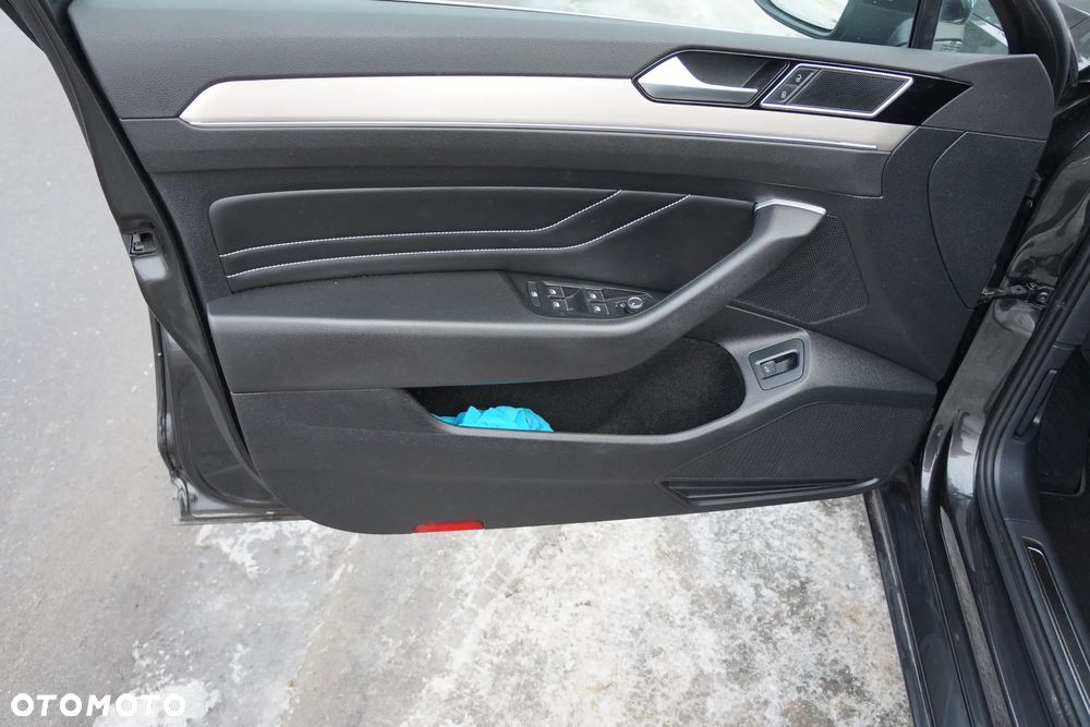 Volkswagen Passat 2021