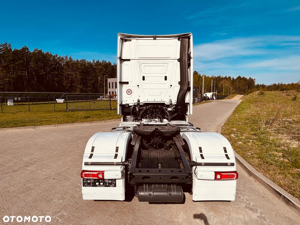 Mercedes-Benz Actros - 20