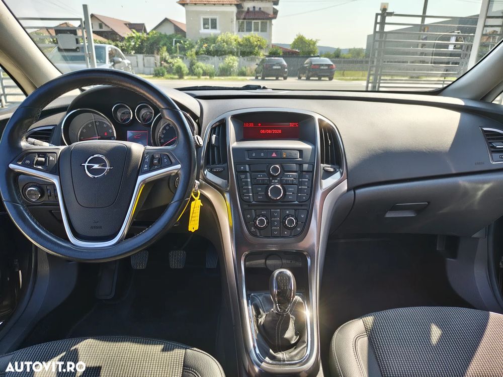 Opel Astra 1.4 Turbo Cosmo - 17
