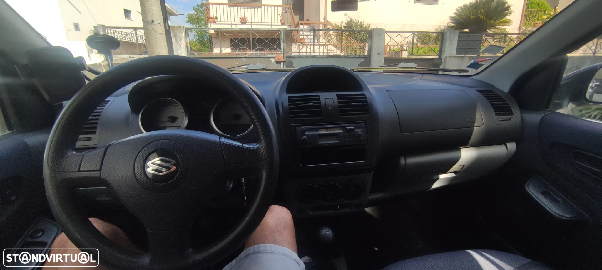 Suzuki Ignis 1.3 VVT 16V GL - 9