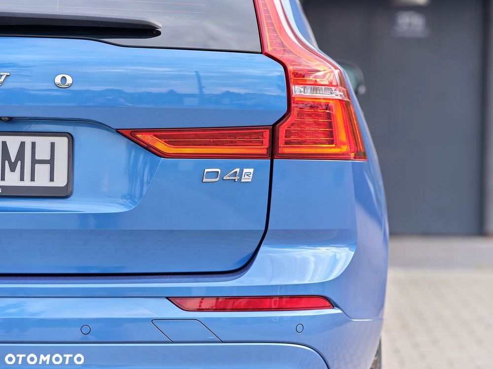 Volvo XC 60 D4 Geartronic RDesign - 28