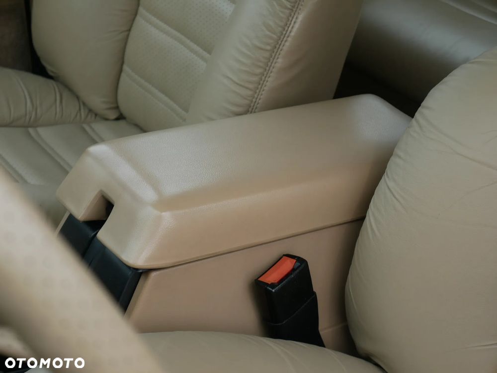 Jeep Cherokee 4.0 Limited - 36
