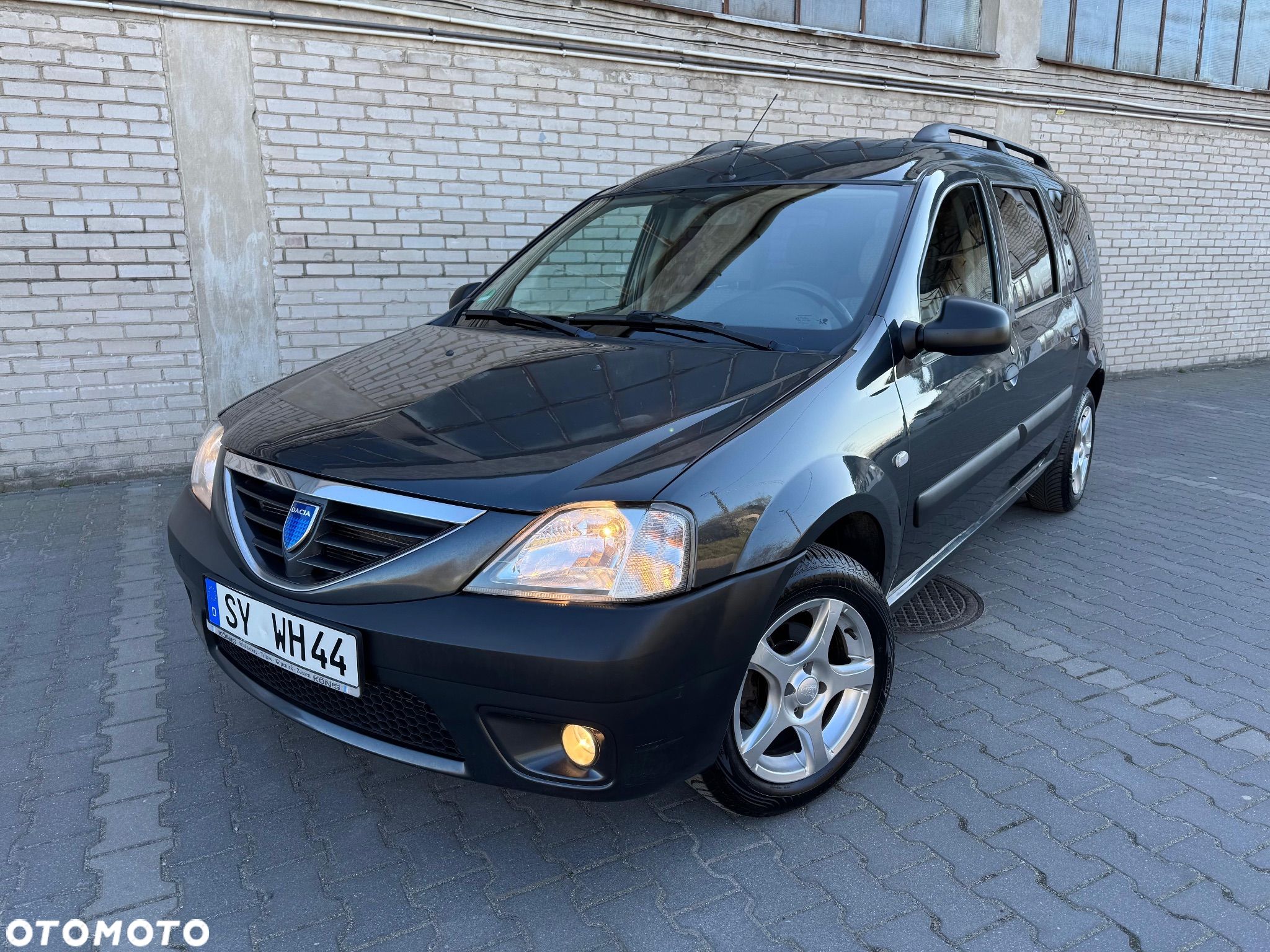 Dacia Logan - 1