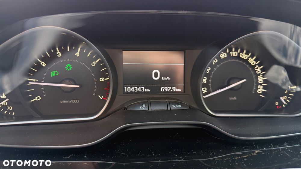 Peugeot 208 1.2 PureTech Style - 7