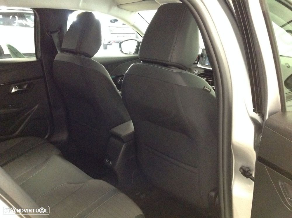 Peugeot 208 1.2 PureTech Allure - 28