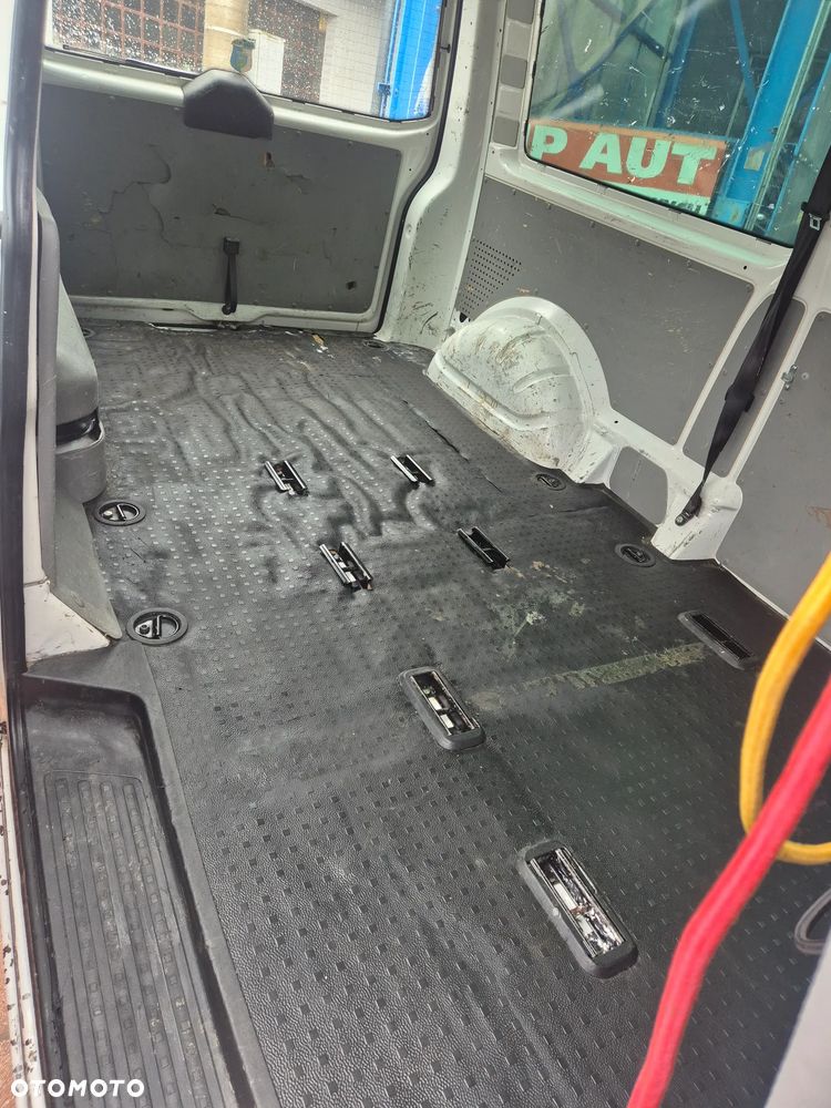 Volkswagen Caravelle L1 Comfortline - 9