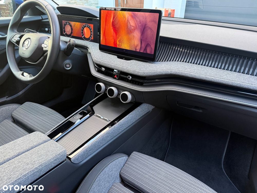 Skoda Superb 2.0 TDI SCR 4x4 Selection DSG - 24