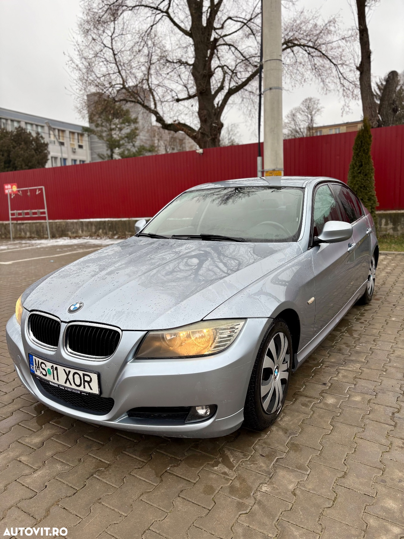 BMW Seria 3 318d - 5
