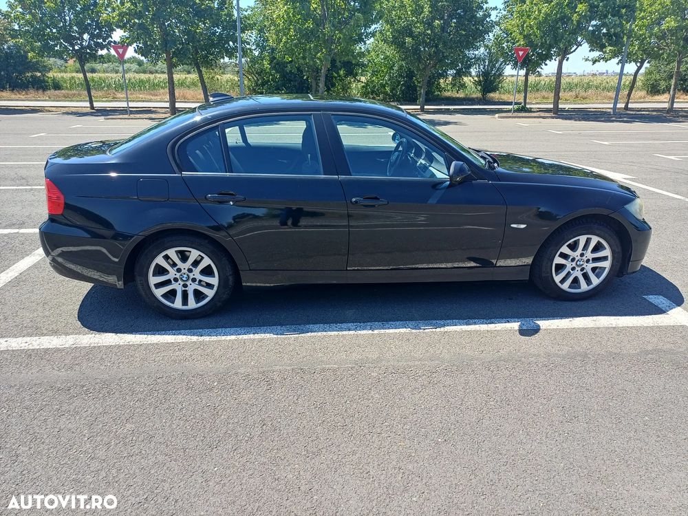 BMW Seria 3 320i - 6