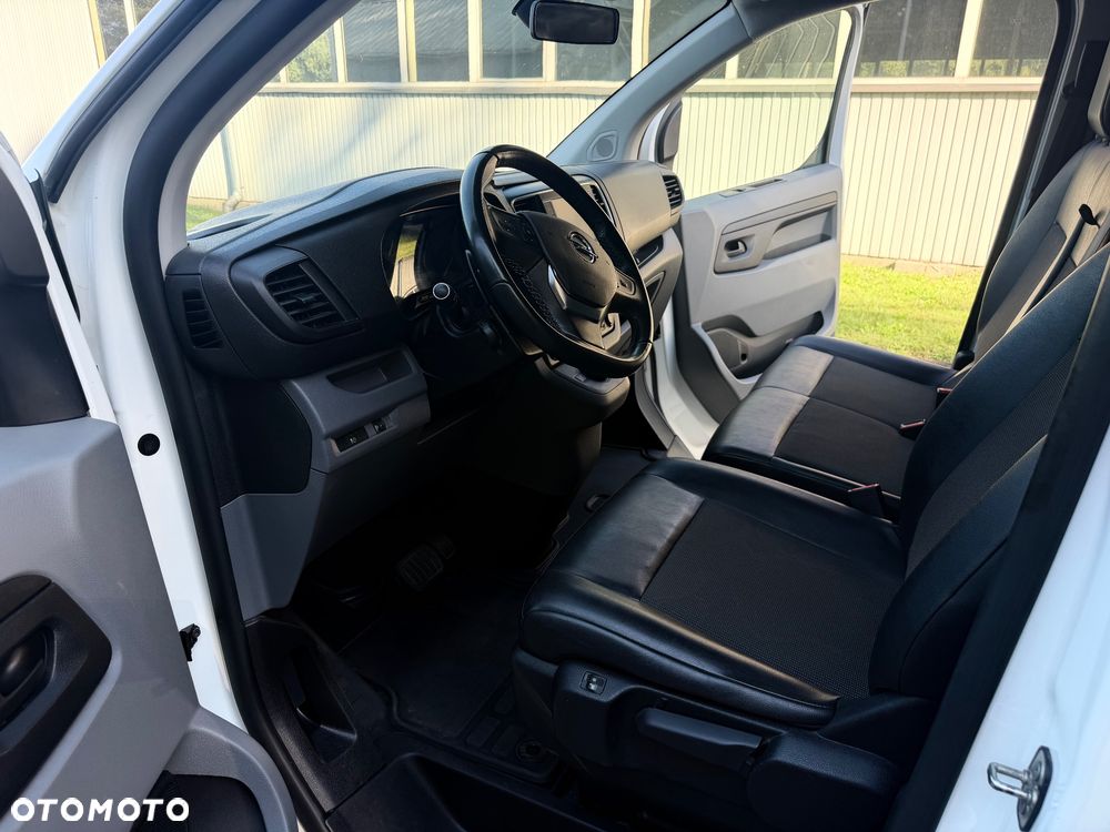 Opel Vivaro - 15