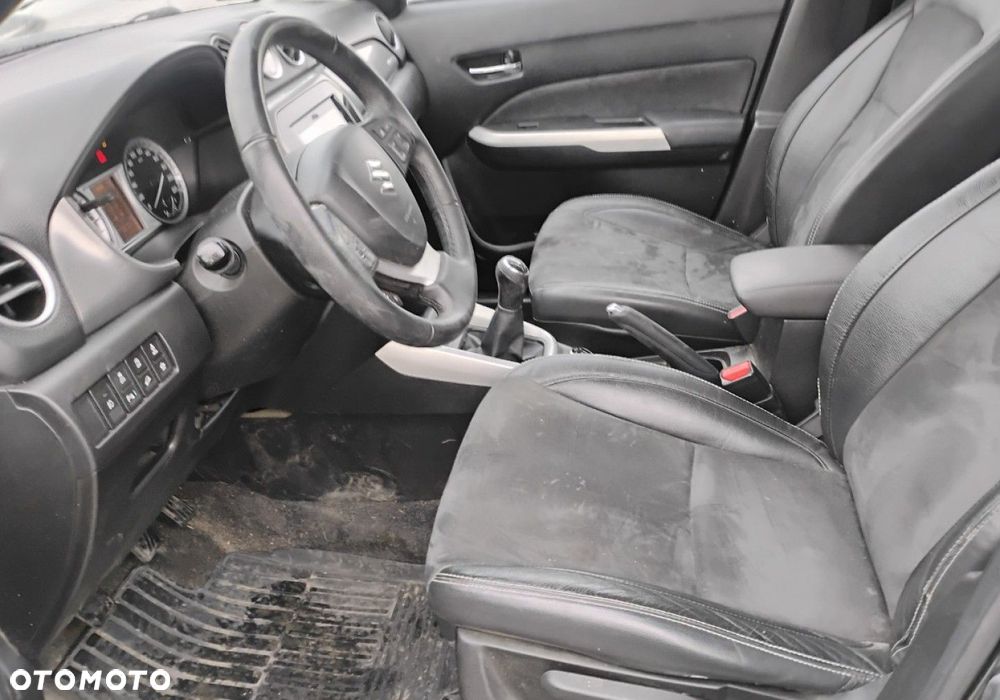 Suzuki Vitara - 7