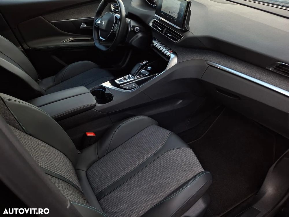 Peugeot 3008 PHEV 225 EAT8 Allure Pack - 11