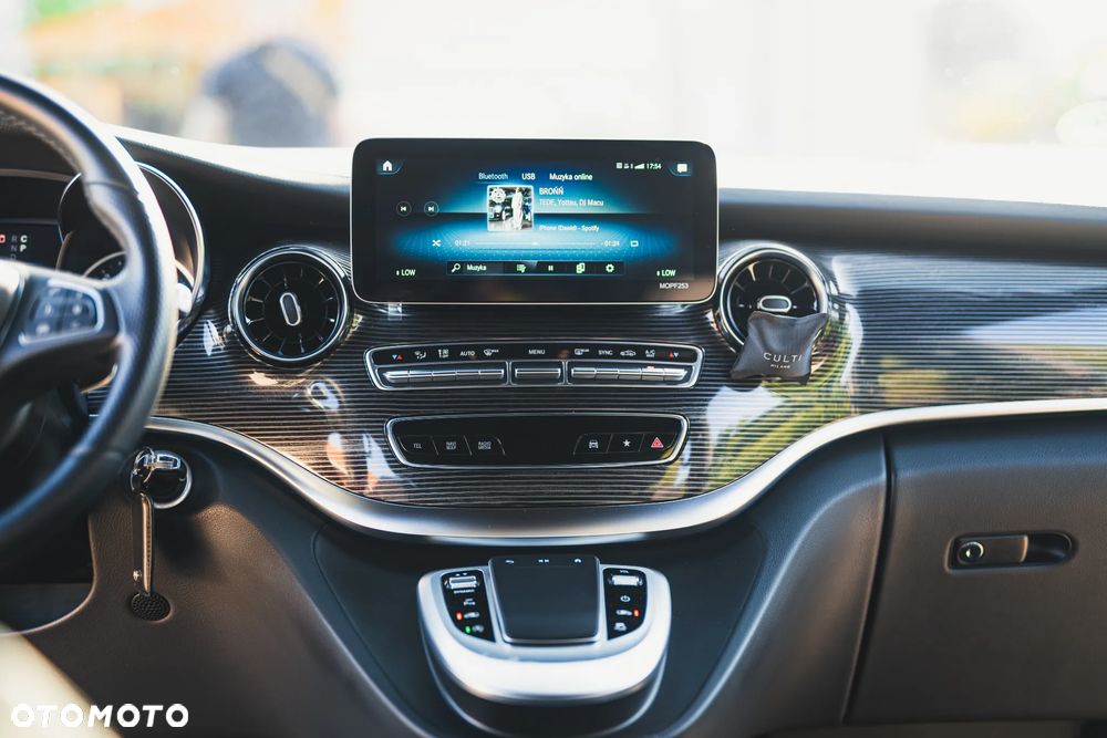 Mercedes-Benz Klasa V 300 d Avantgarde 9G-Tronic (ekstra d³) - 7