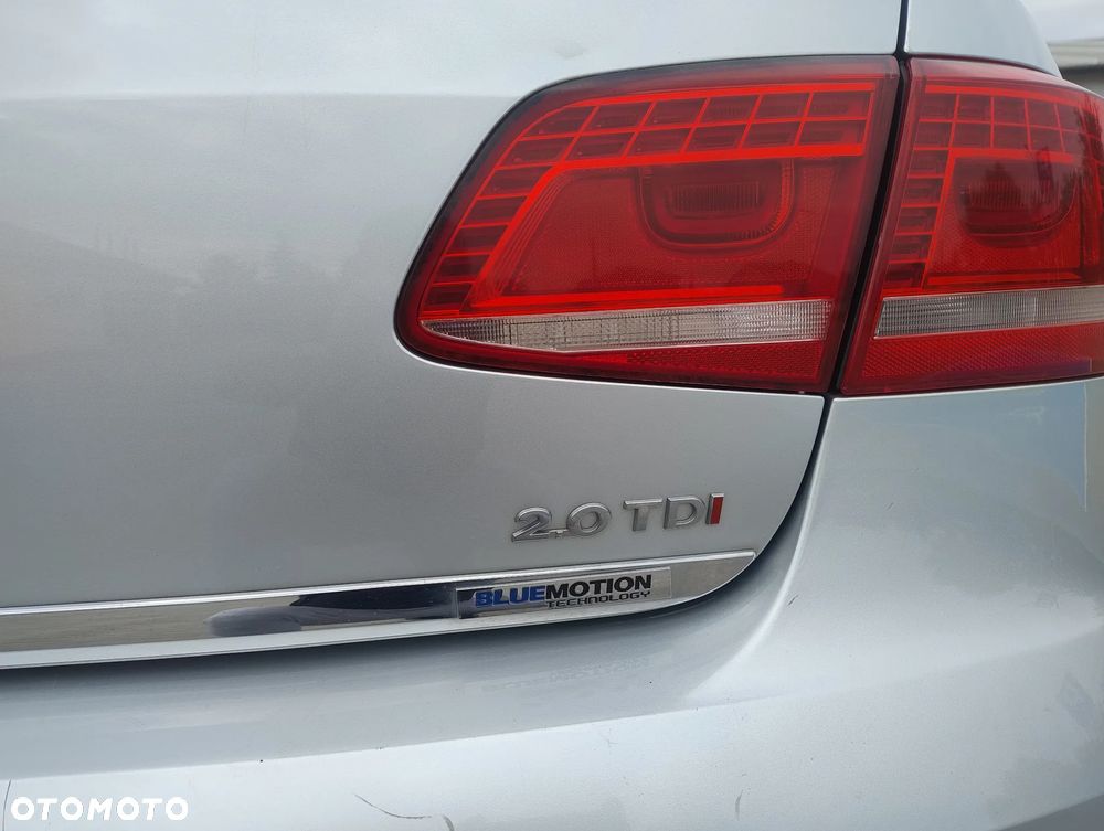 Volkswagen Passat 2.0 TDI Highline DSG - 11