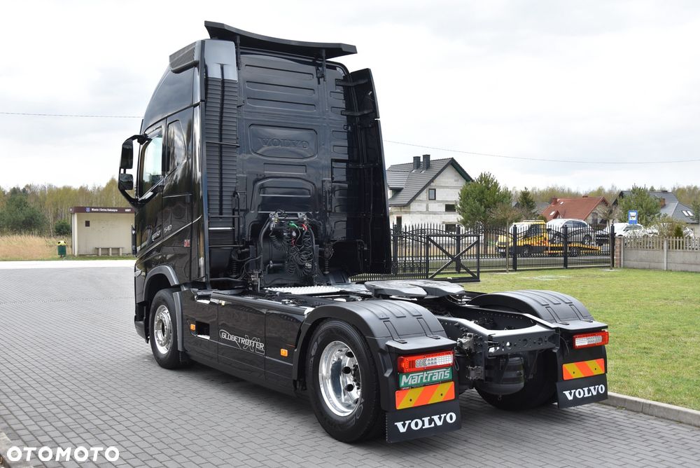 Volvo FH5 540 EURO6 / GLOBETROTTER XL / FULL-LED / KLIMA POSTOJOWA / NAWIGACJA / KAMERY / ALU FELGI / SKÓRY / CAŁY NA PODUSZKACH / TV / FULL OPCJA / STAN IDEALNY ! ! ! - 9