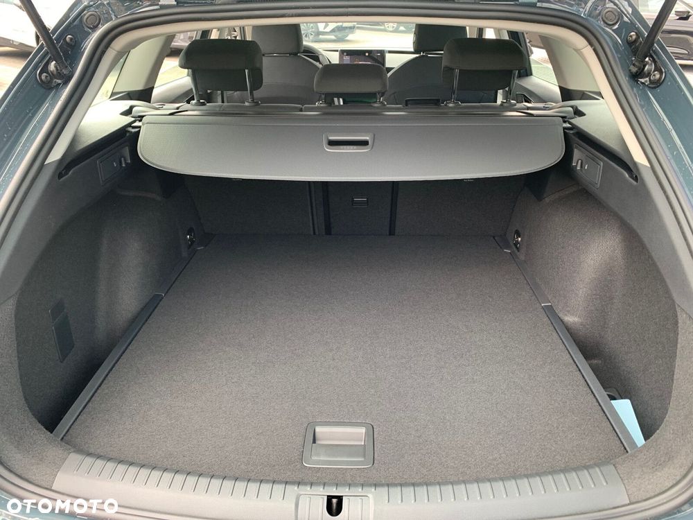 Seat Leon Sportstourer 1.5 eTSI Style DSG - 6