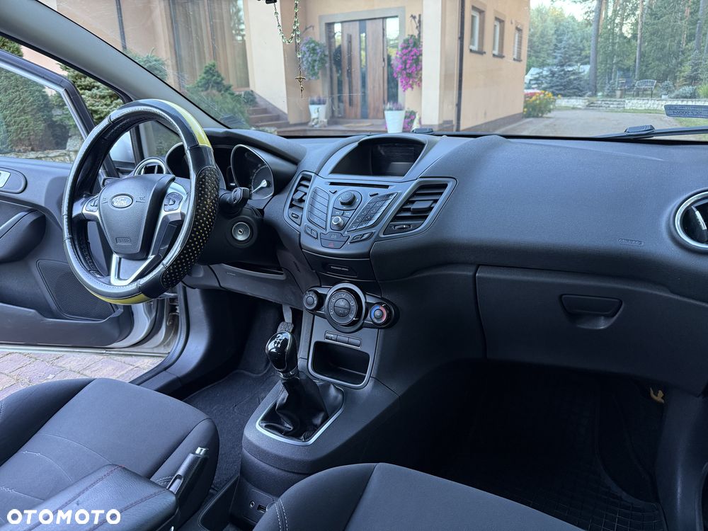 Ford Fiesta - 18