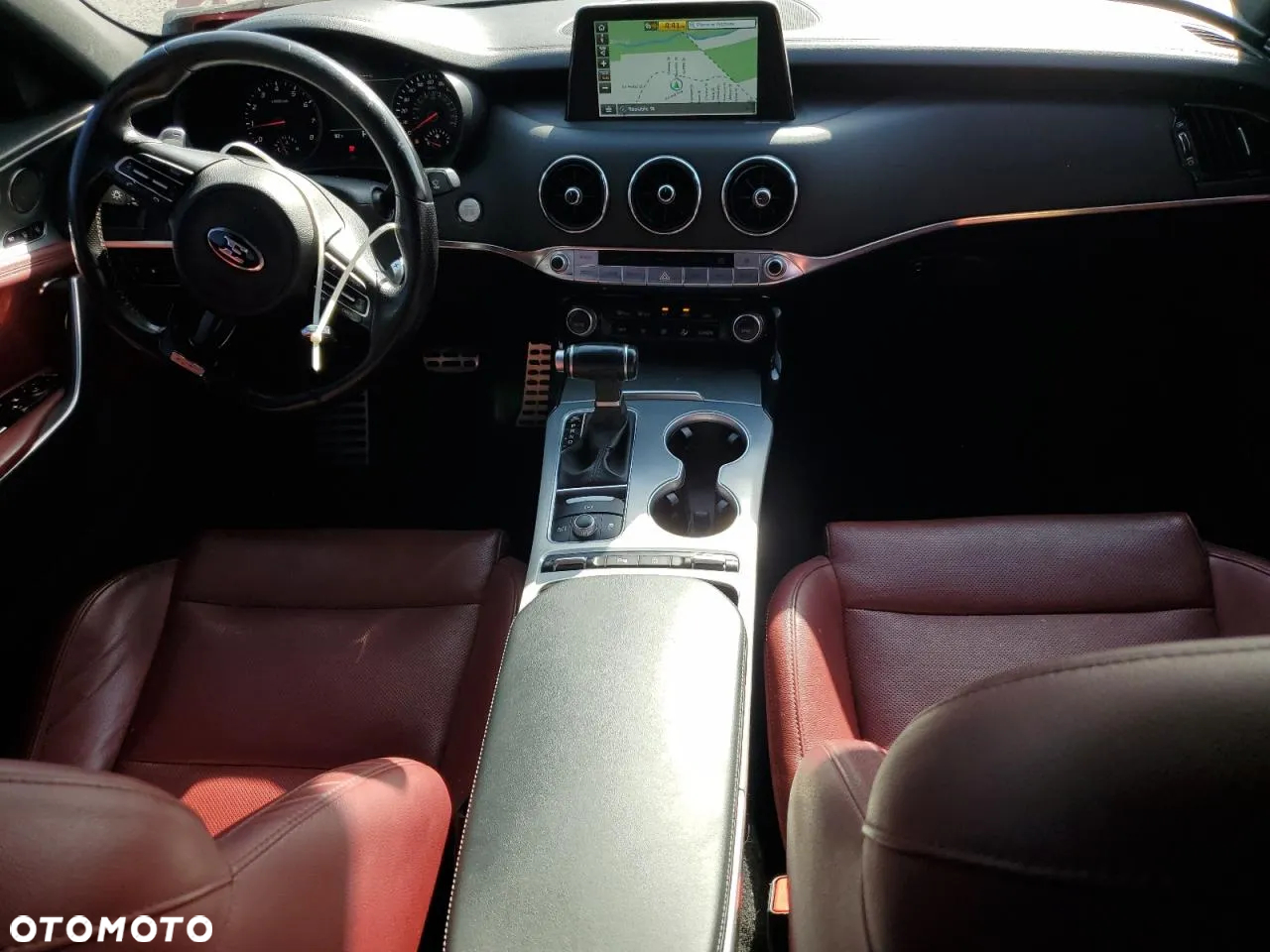 Kia Stinger - 8
