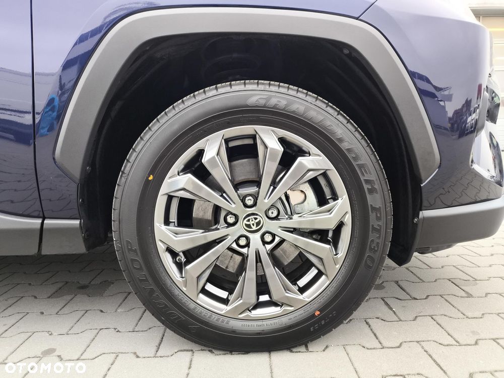 Toyota RAV4 - 10
