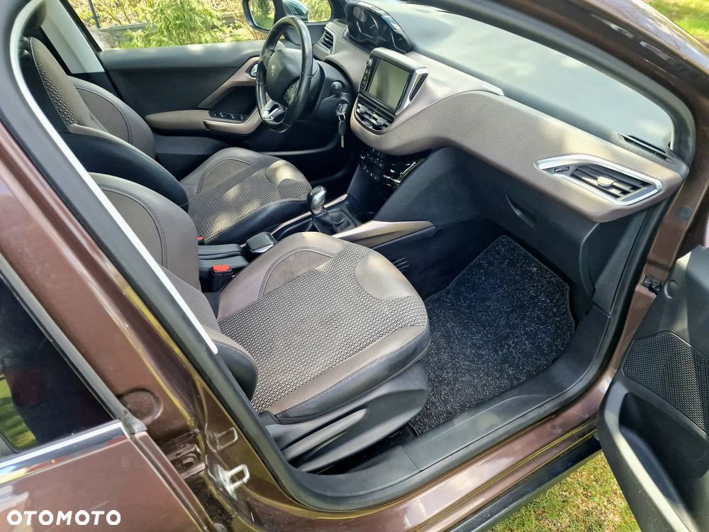 Peugeot 2008 120 VTI Allure - 15