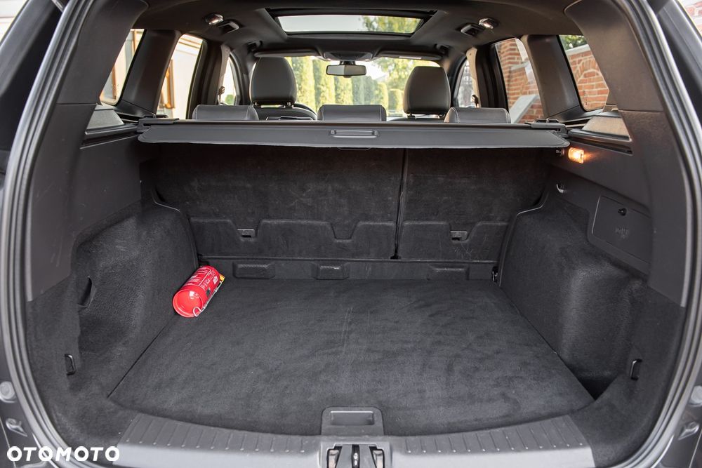 Ford Kuga 2.0 TDCi 4x4 ST-Line - 32