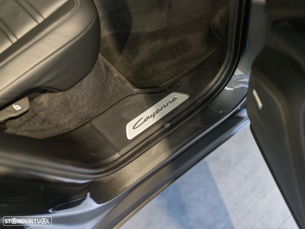 Porsche Cayenne Coupé E-Hybrid Tiptronic S - 46