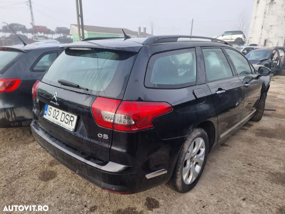 jante aliaj bara spate armatura haion stop tripla oglinda usa portiera macara geam broasca stanga dreapta ansamblu stergatoare spira volan plansa bord torpedou  cotiera panou clima scaune fata spate bancheta Citroen C5 2, an 2012, motor 2.0 hdi 140 cp, cod motor RHF, cutie de viteze manuala 6+1 trepte. - 3