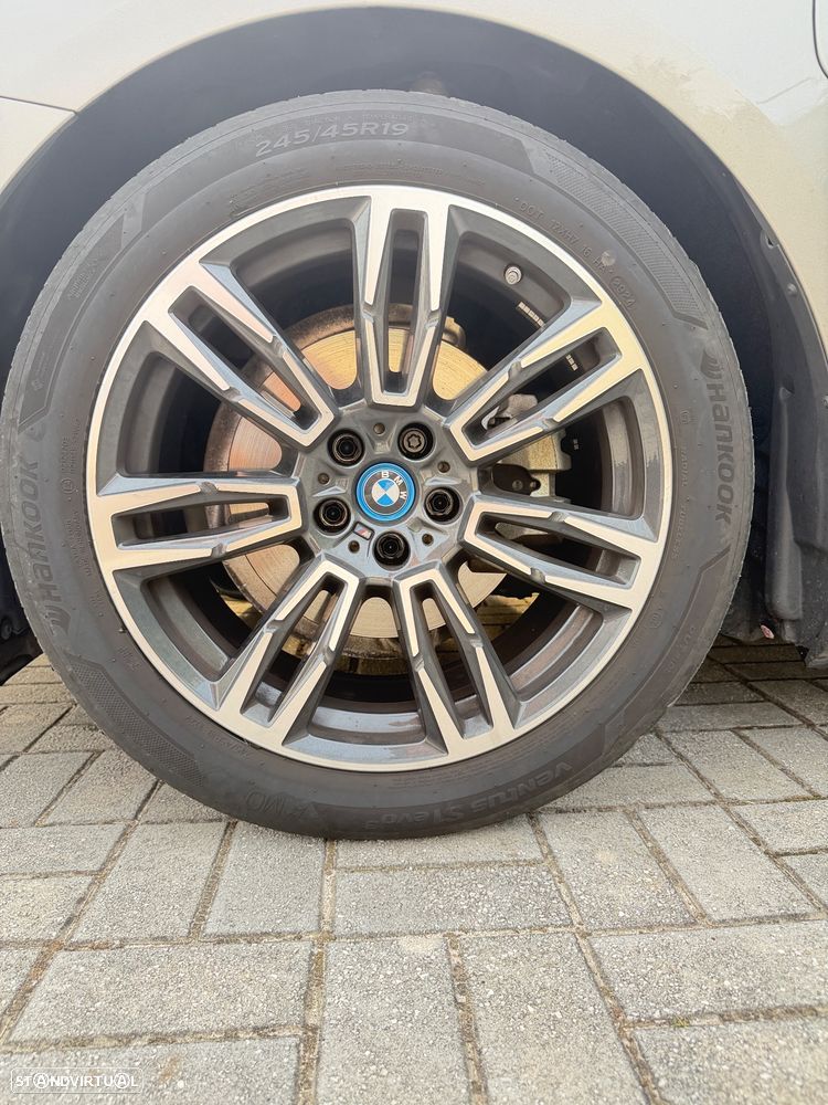 BMW 530 e Pack Desportivo M - 9