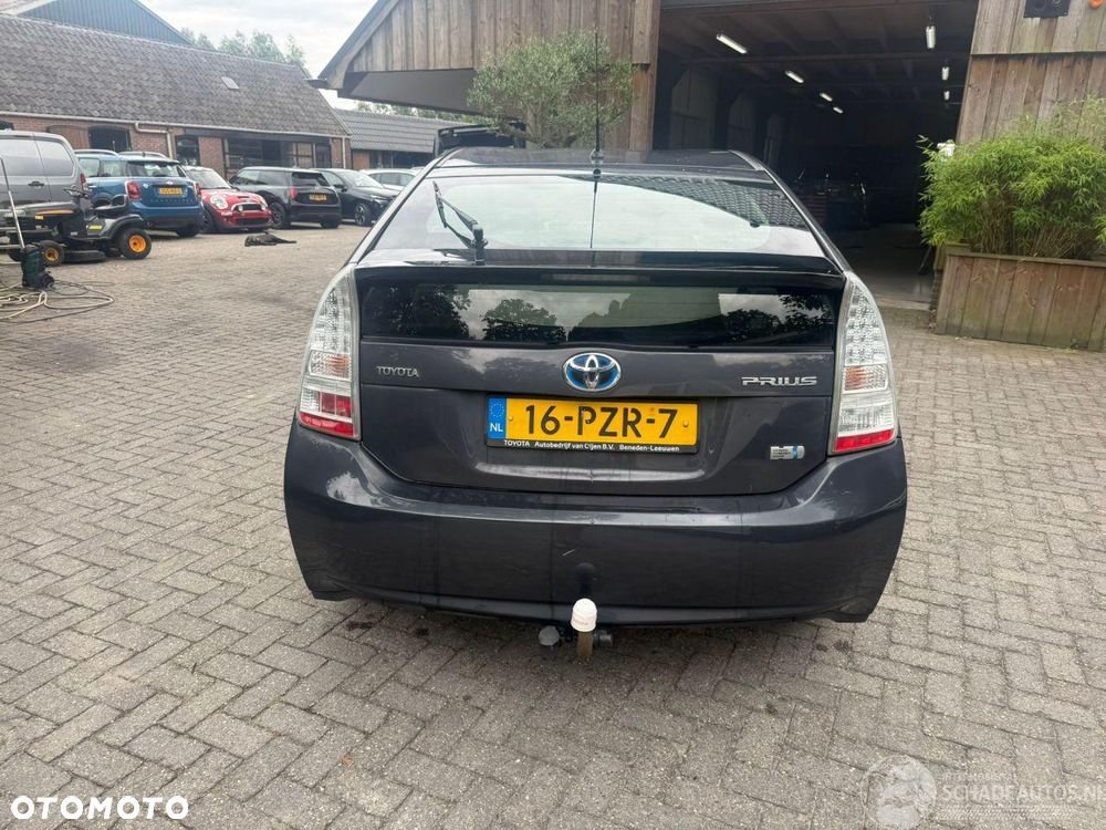 Toyota Prius (Hybrid) Executive - 20