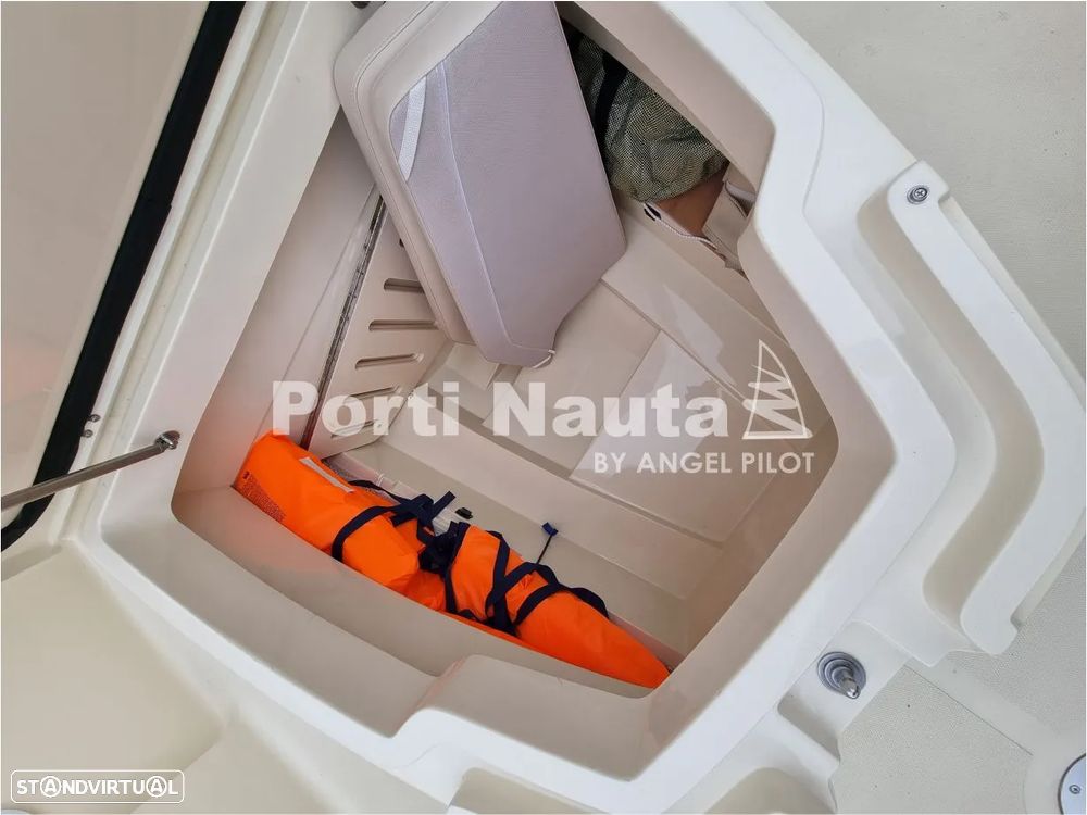 Invictus Yachts 280 SX - 3