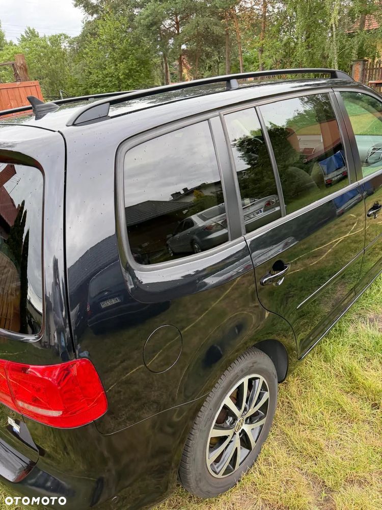 Volkswagen Touran 2.0 TDI DPF Highline - 11