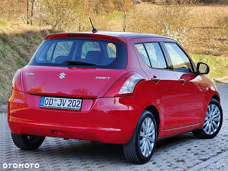 Suzuki Swift 1.2 Premium - 4