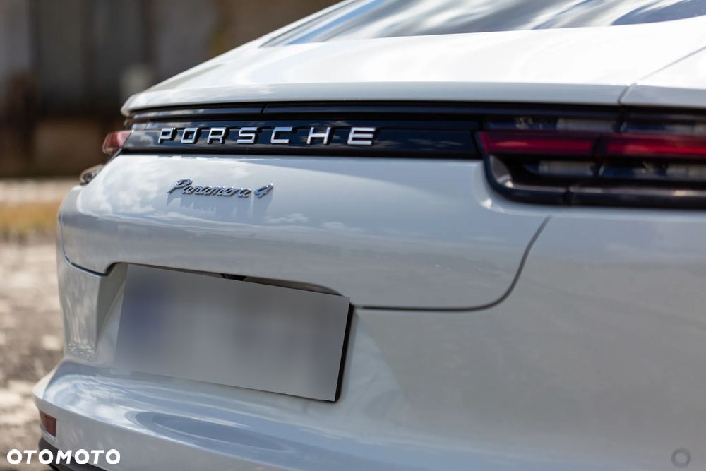Porsche Panamera 4 Executive - 2