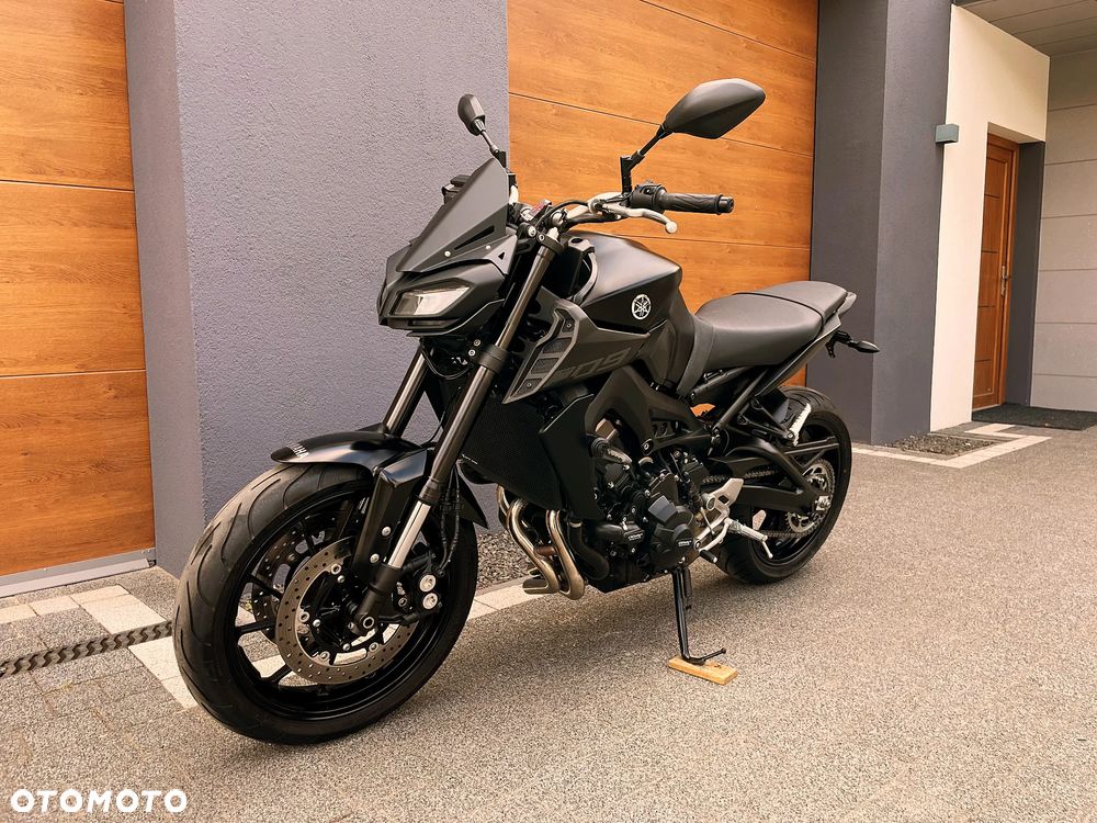 Yamaha MT - 4