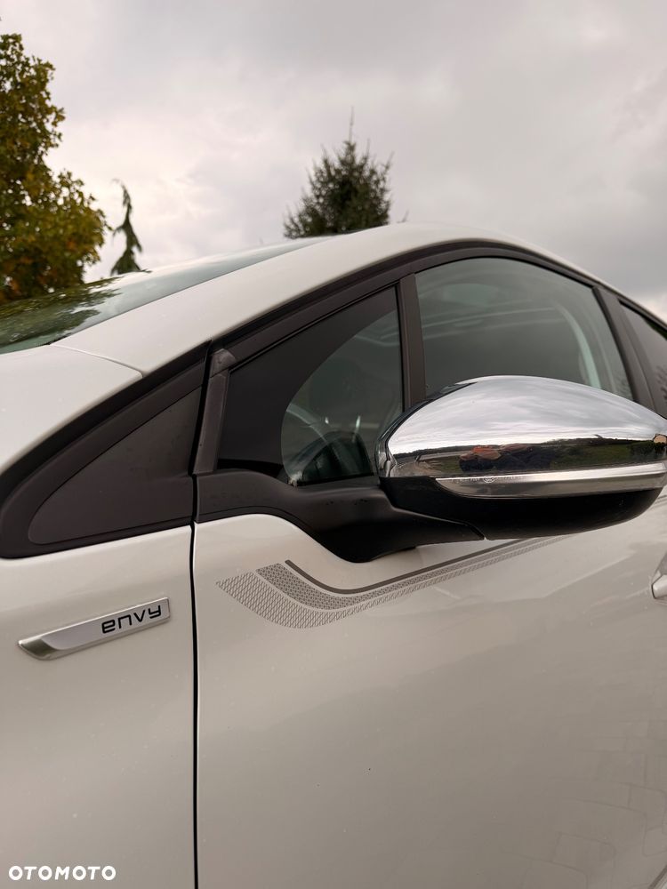 Peugeot 208 1.2 VTi Allure - 5