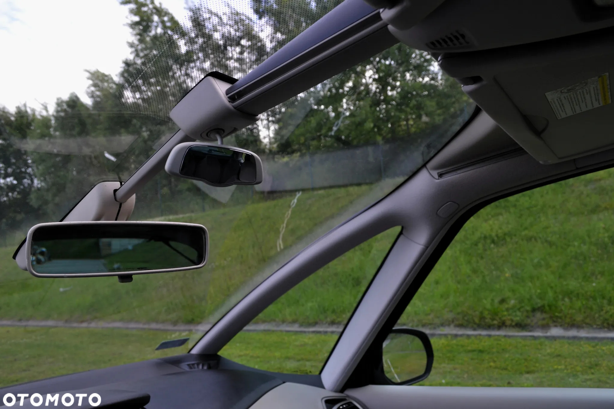 Citroën C4 Picasso 1.6 HDi FAP ESG6 Confort - 26