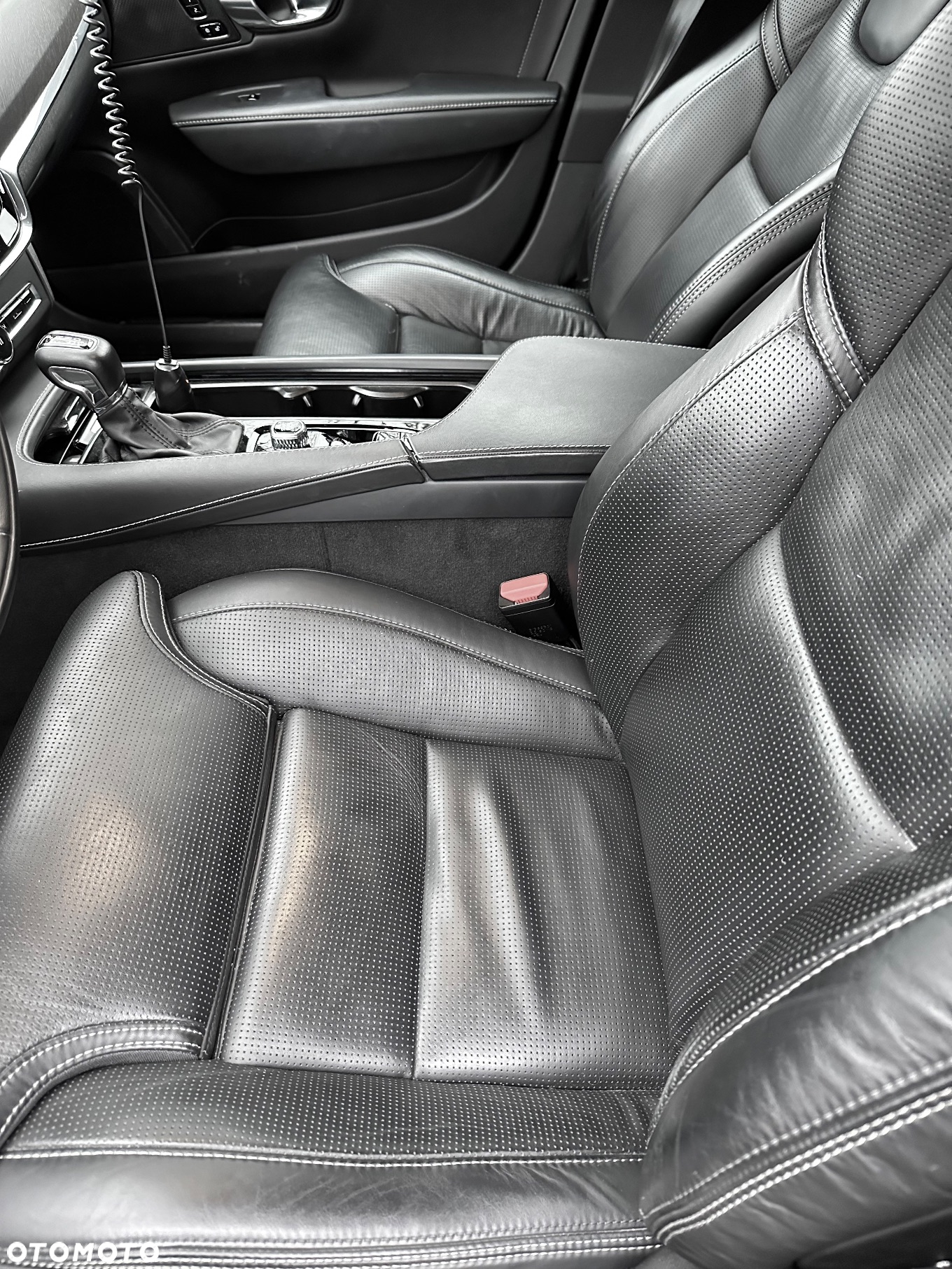 Volvo V90 D5 SCR AWD Momentum Pro - 16
