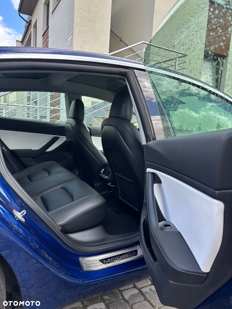 Tesla Model 3 - 18