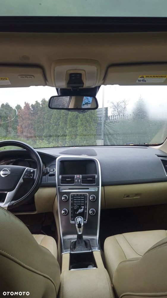 Volvo XC 60 3.2 AWD Momentum - 9