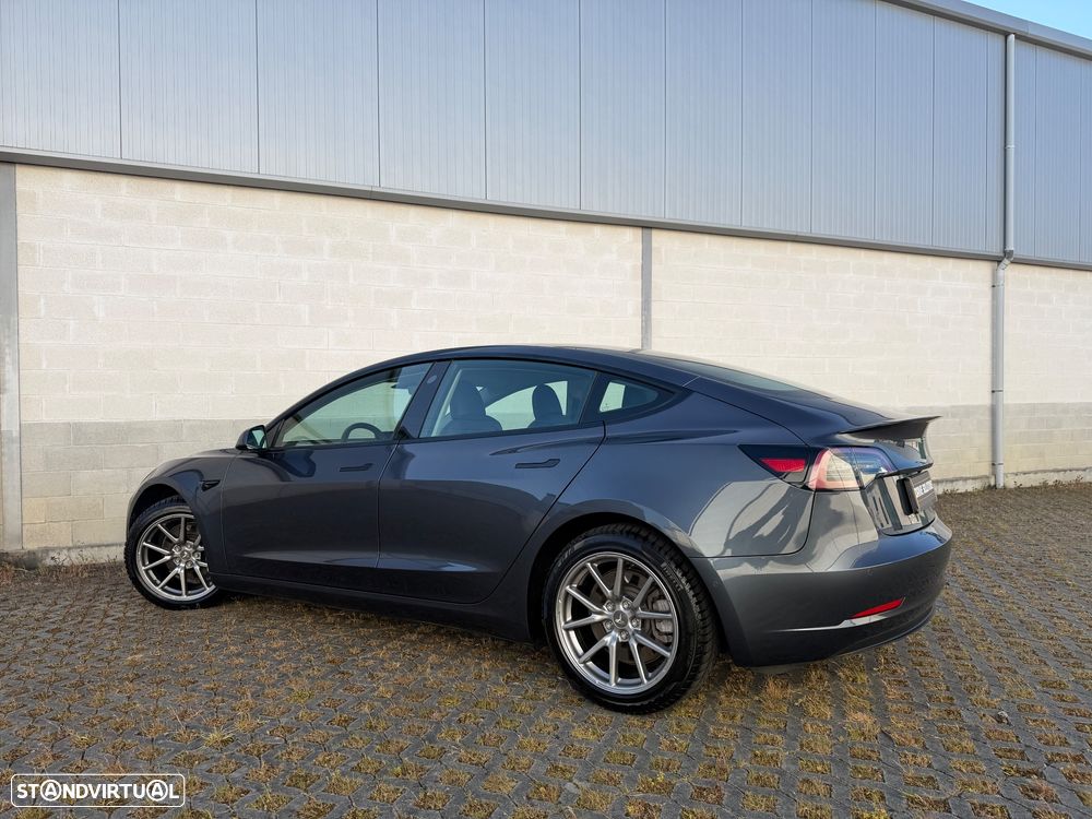 Tesla Model 3 Standard Range Plus RWD - 5