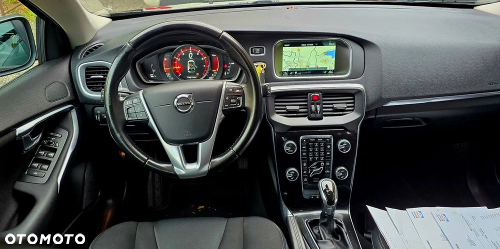 Volvo V40 T3 Drive-E Momentum - 20